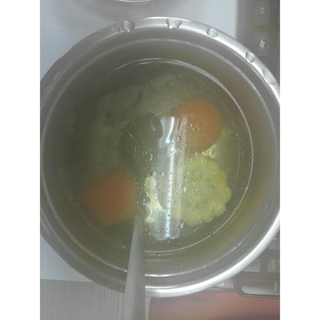 胡萝卜玉米排骨汤