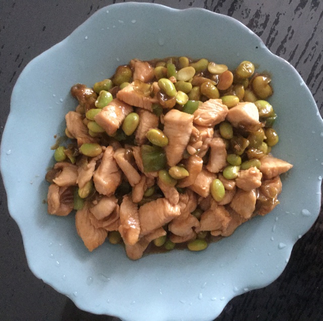 毛豆炒鸡丁