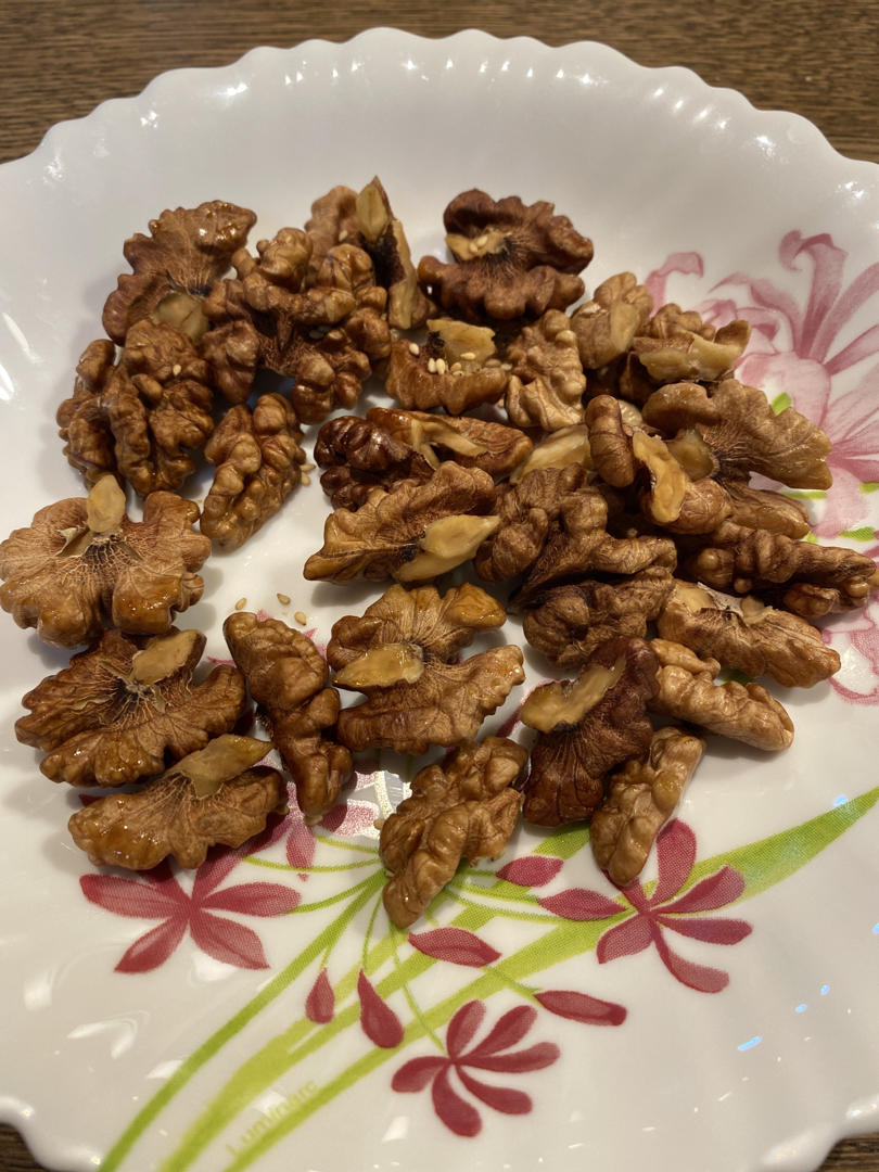 省时省力超简单的琥珀核桃仁芝麻桃仁酥脆干果小零食