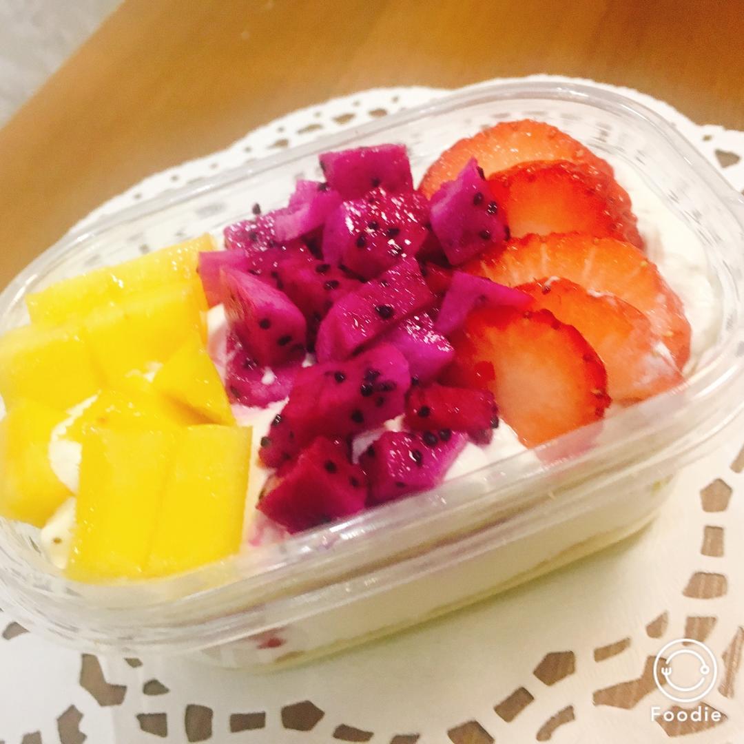 简单快手的便当饭盒水果盒子蛋糕