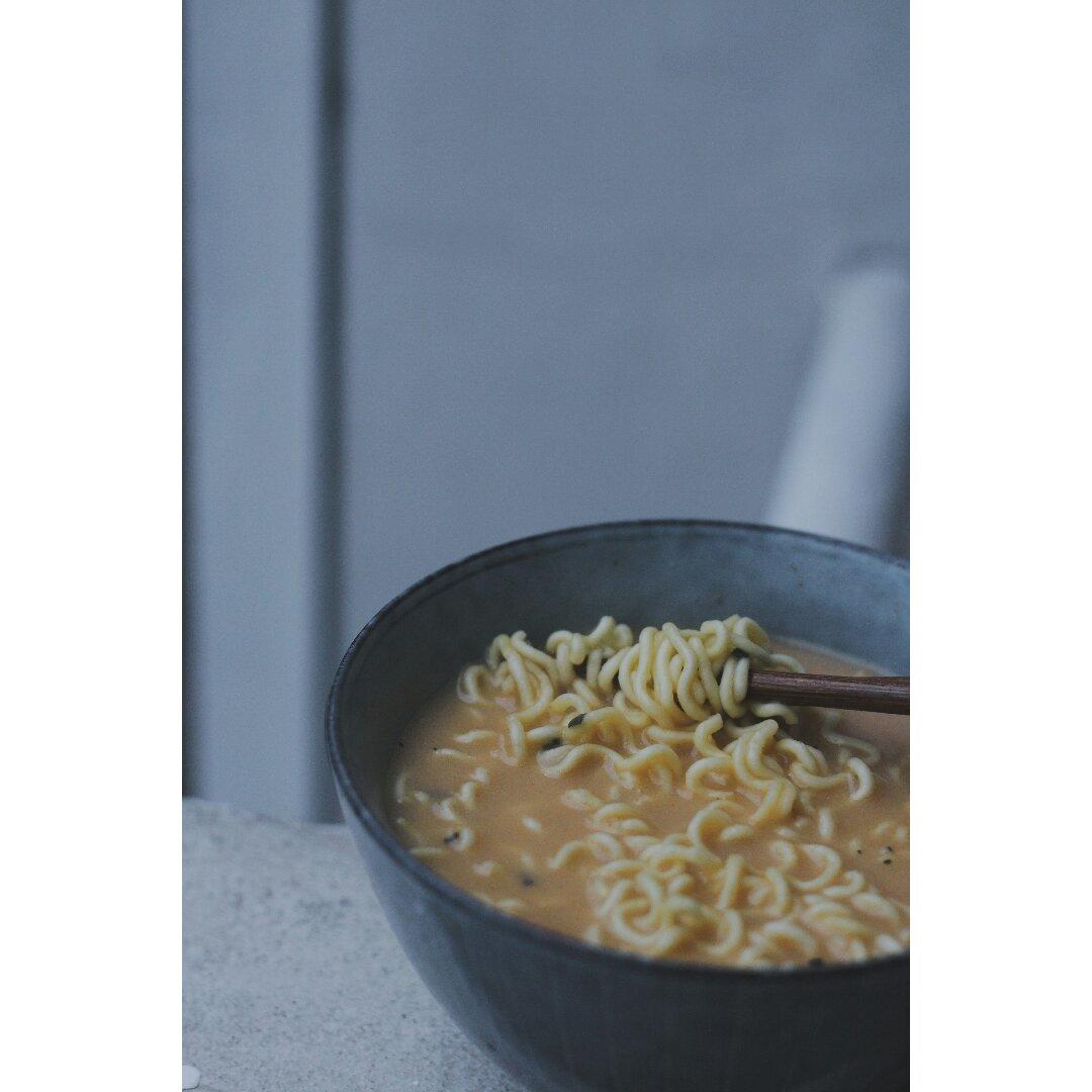满足食欲的深夜秘密 森系浓香泡面