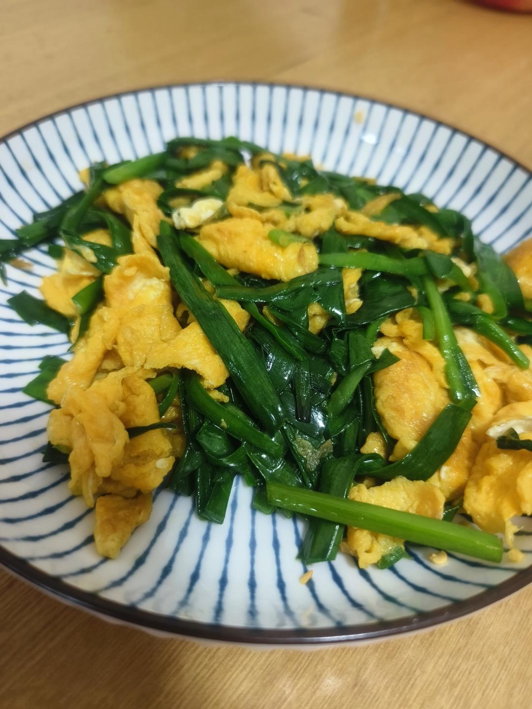 韭菜炒鸡蛋——三分钟快手下饭菜 掌握火候的秘诀