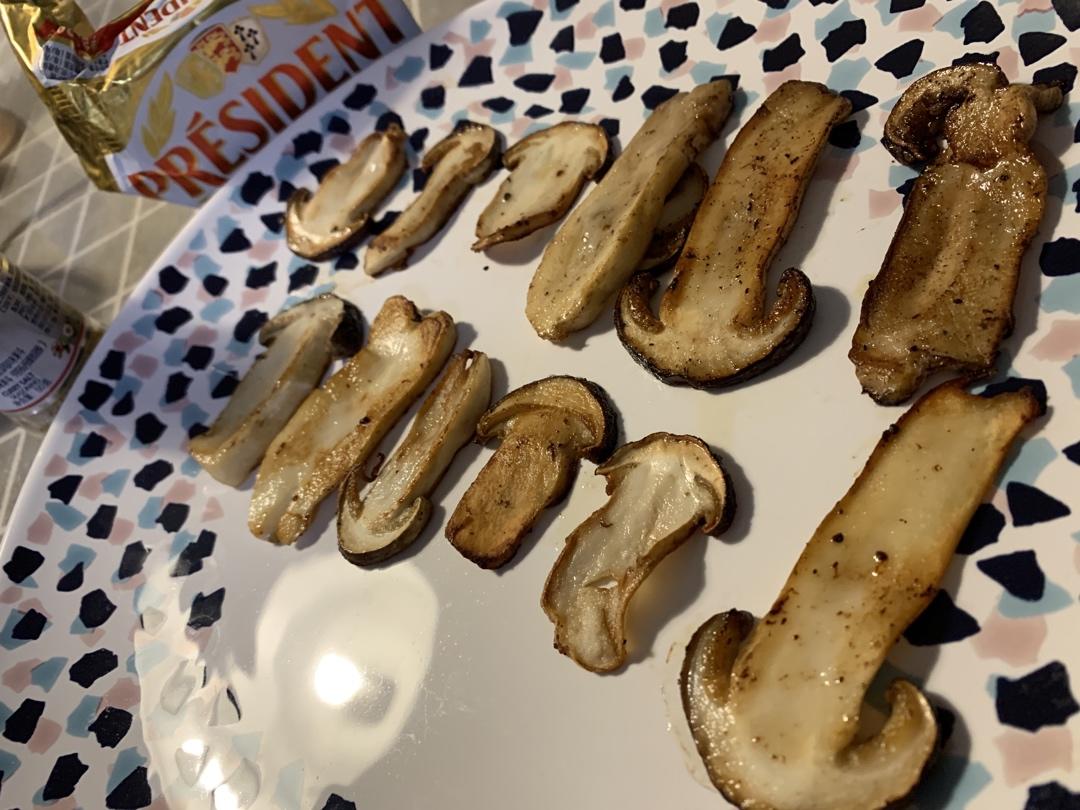 黄油煎松茸