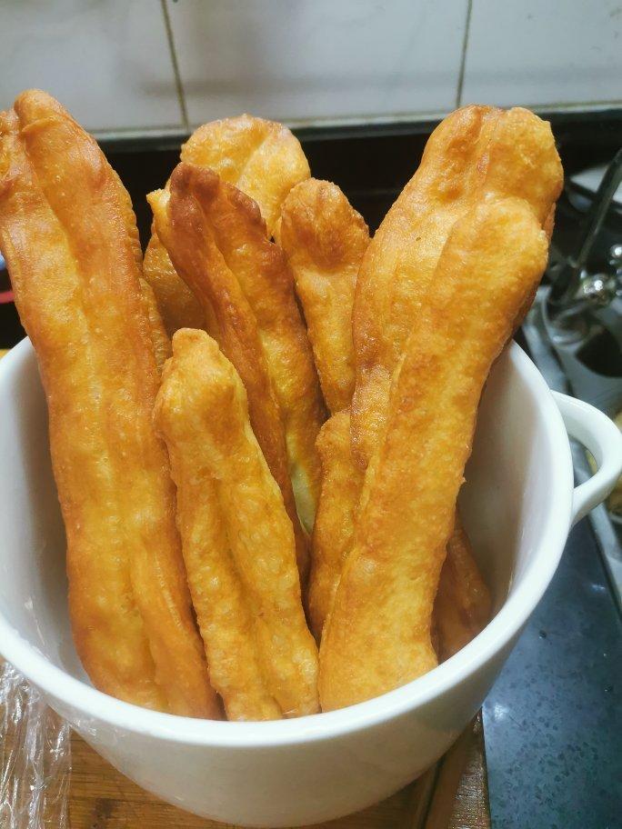 自制无泡打粉油条