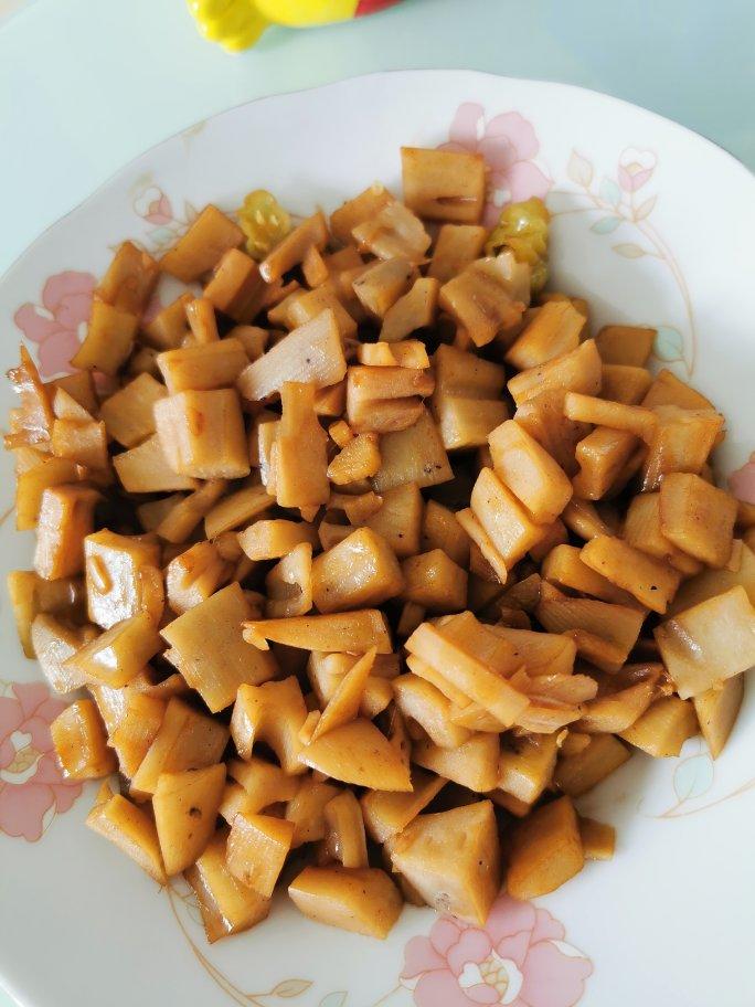 酸辣藕丁