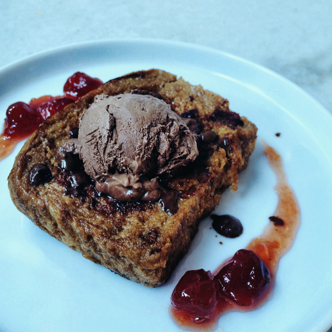 浓醇黑巧克力冰淇淋（免搅打）