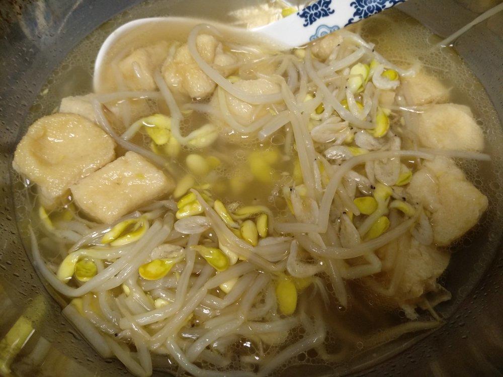 油豆腐黄豆芽汤