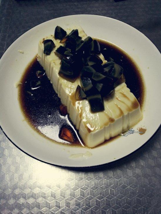 凉拌皮蛋豆腐