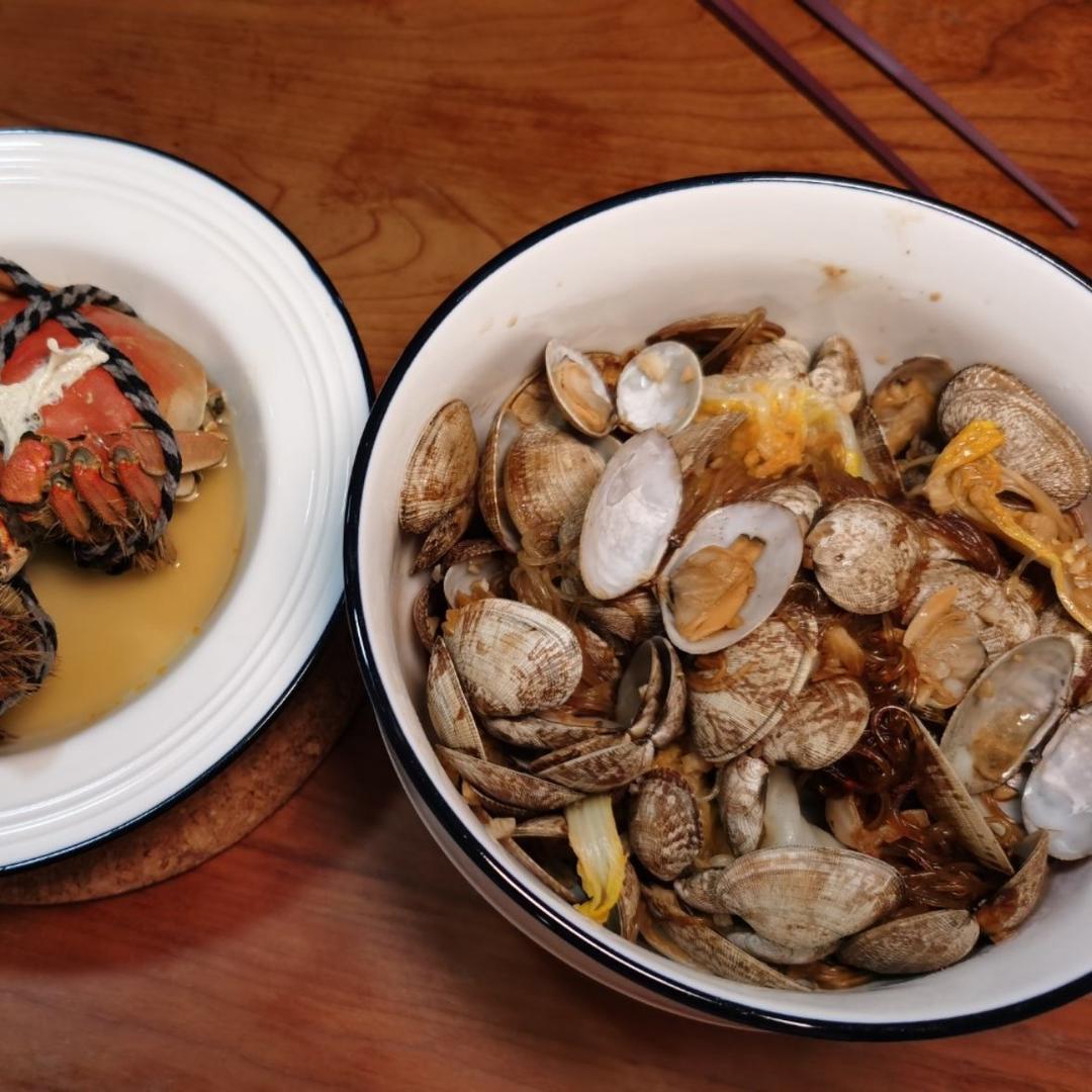 家常美味花蛤粉丝煲