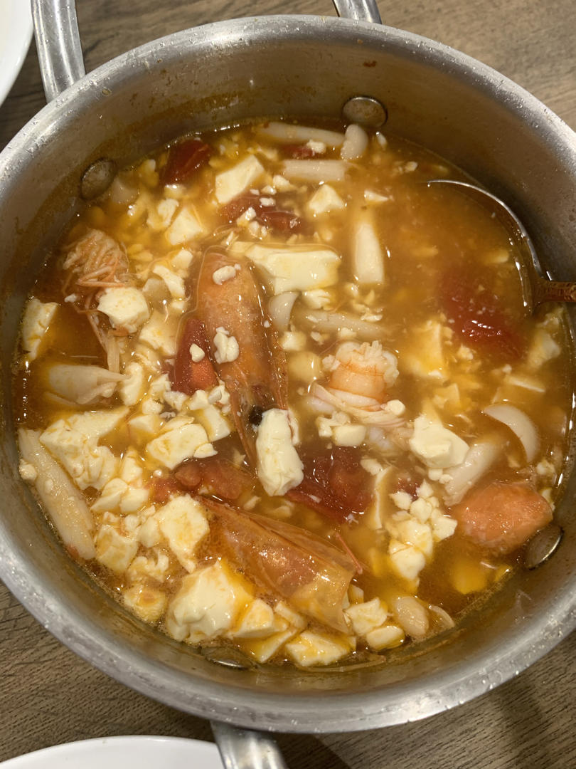 番茄豆腐鲜菇汤