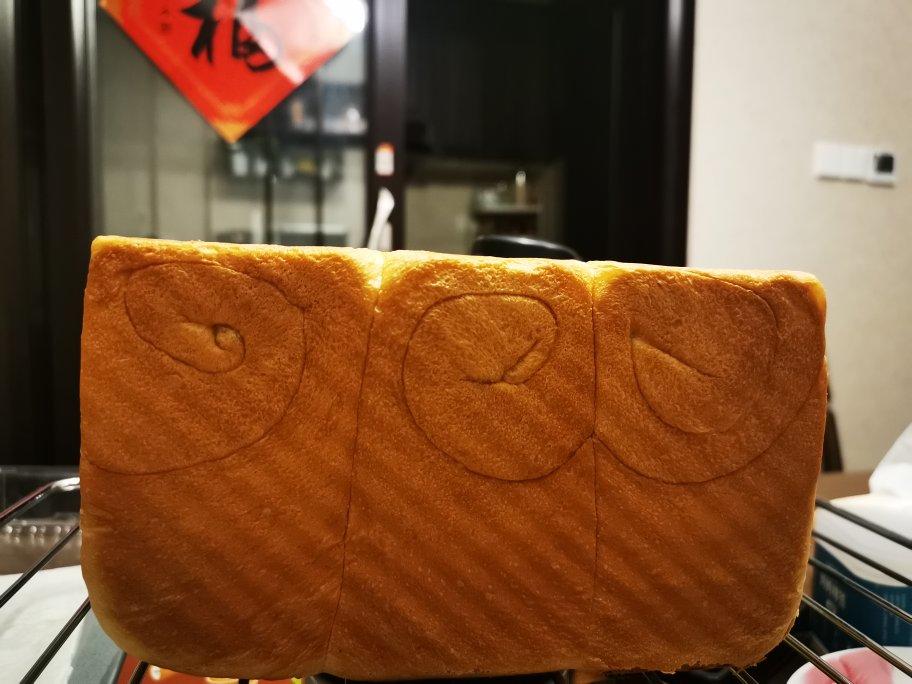 吐司，奶香手撕面包，超级香浓