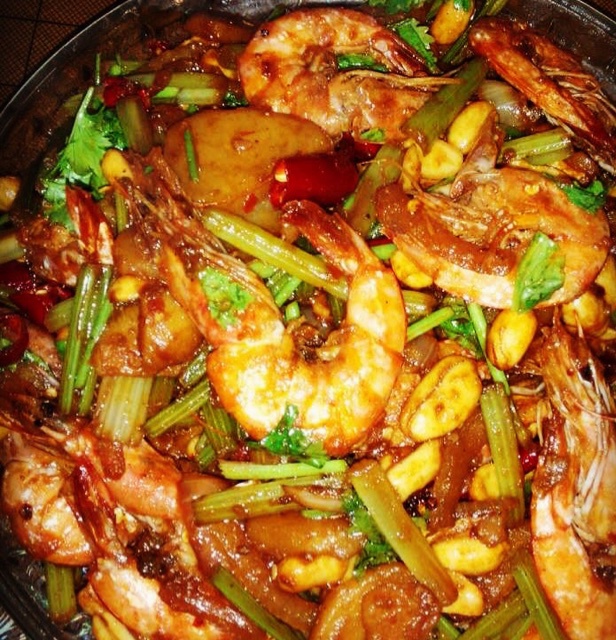 能瞬间引爆味蕾的【香辣干锅虾】