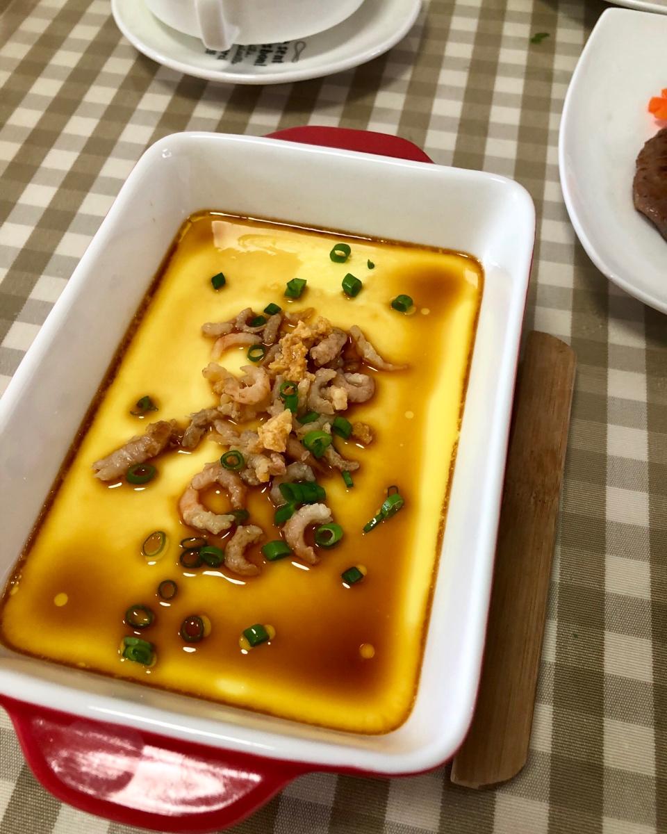 平滑如镜的蛋羹