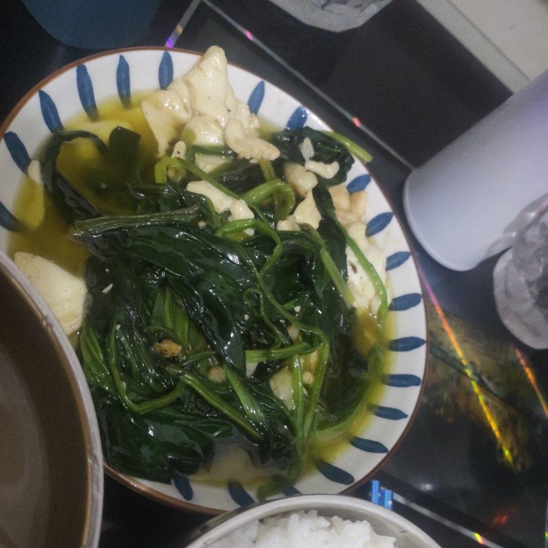 菠菜炒豆腐