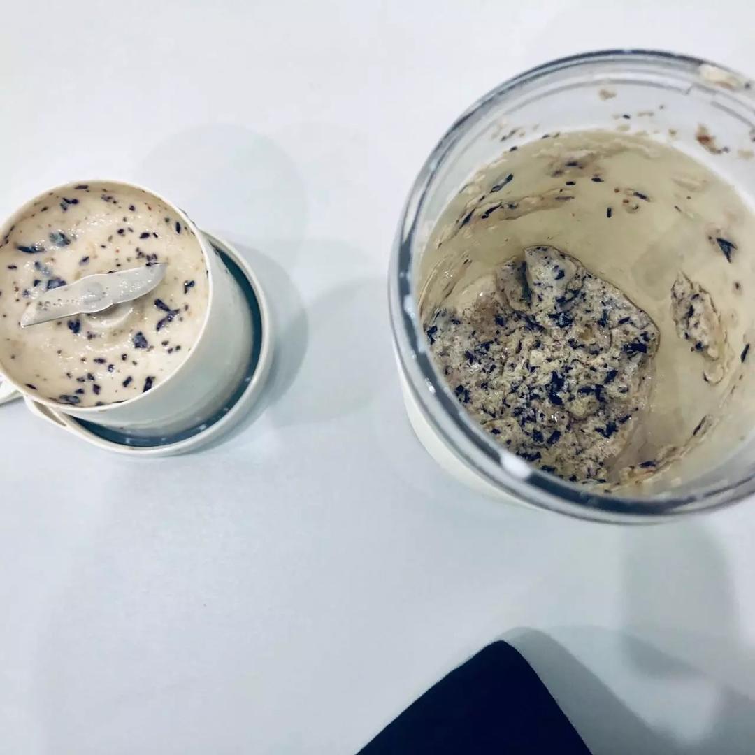 蓝莓酸奶牛奶汁