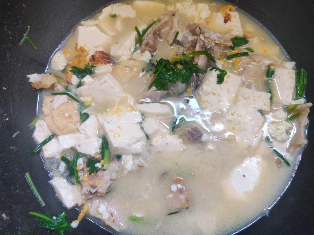 鲫鱼豆腐汤
