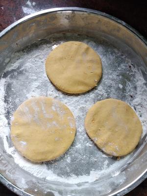 南瓜薄饼的做法 步骤3