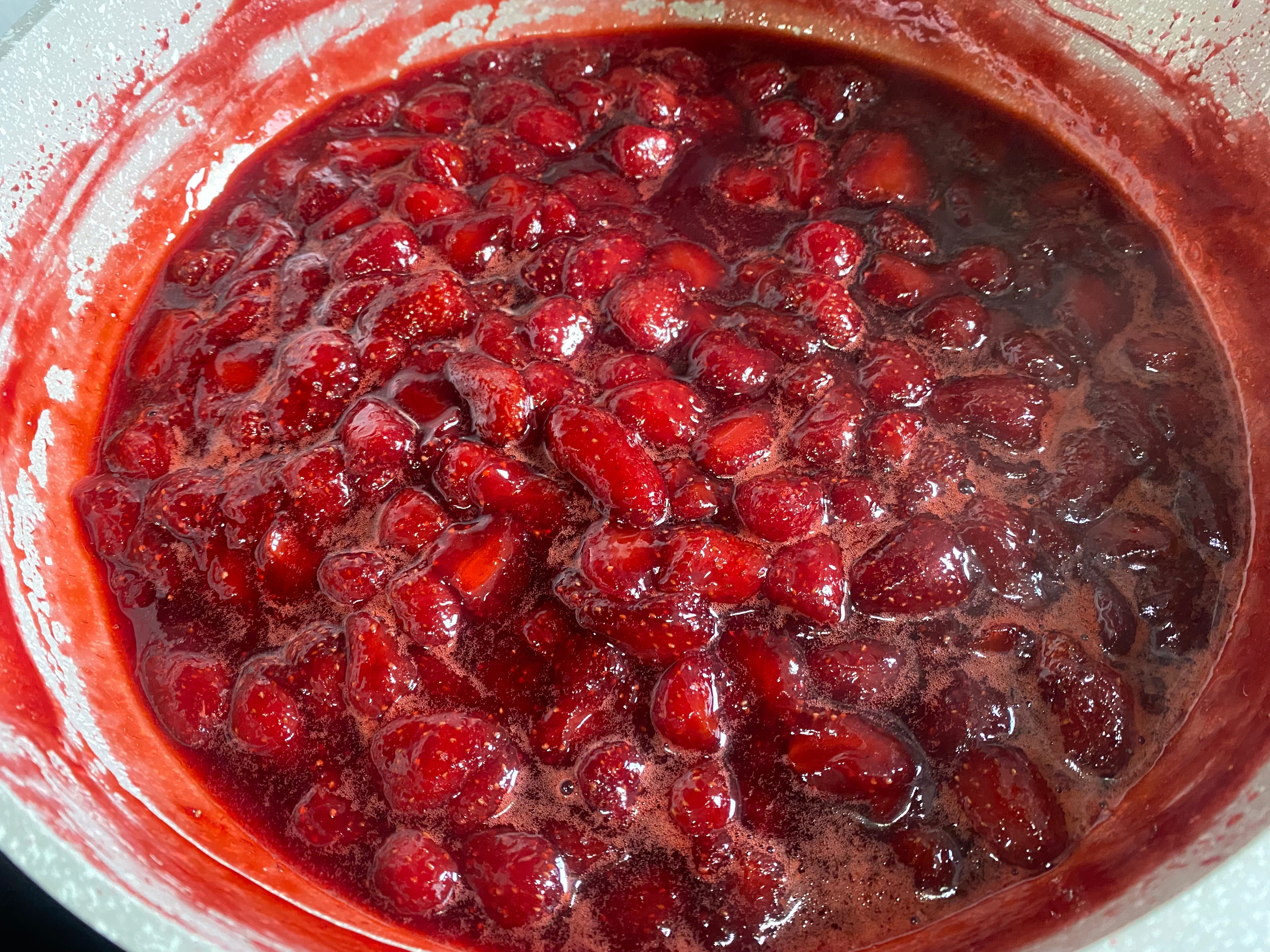 红颜草莓果酱的做法
