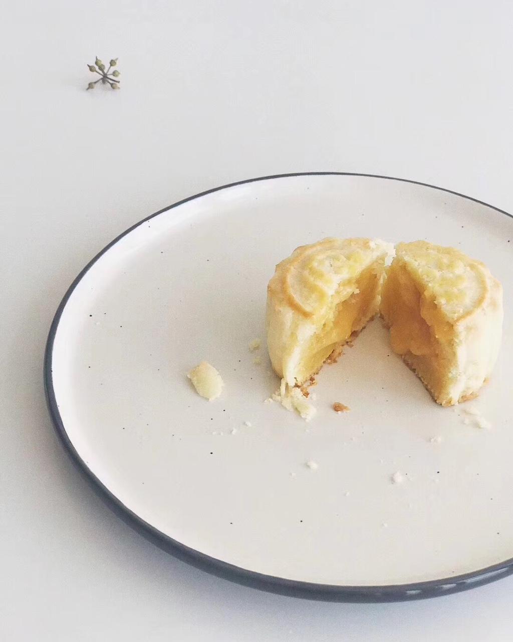 超详细图解版--流心奶黄月饼