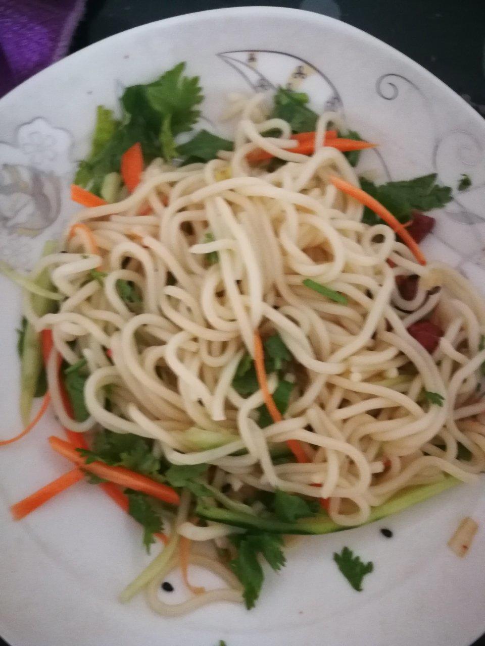 巨好吃㊙️酸辣凉拌面❗️十分钟搞定，简单快手❗️