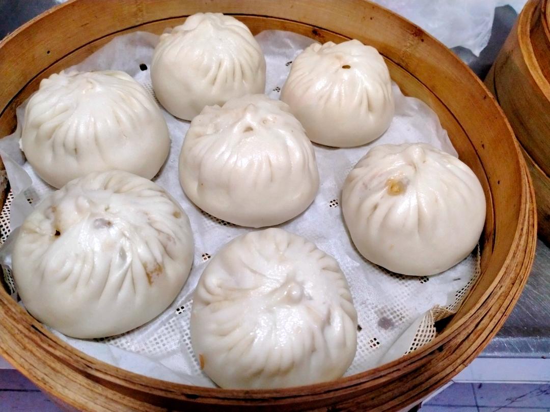 无敌好吃的酸菜肉馅包子