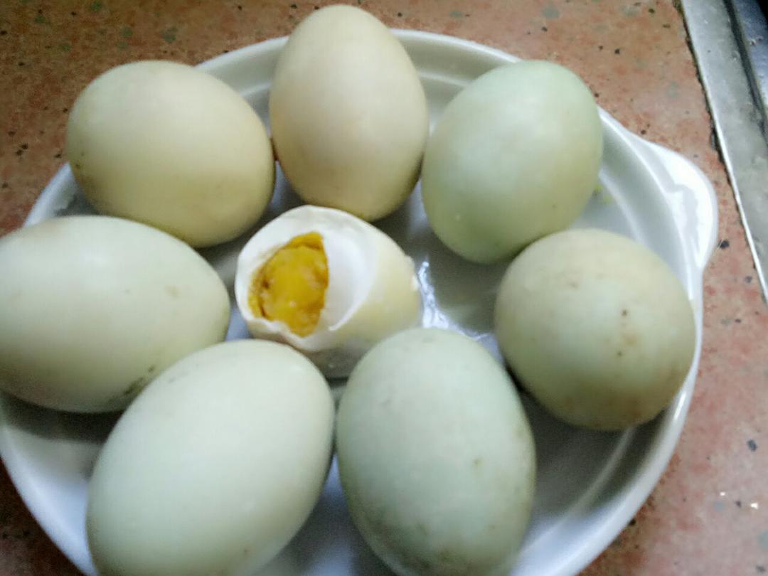 自制咸蛋： 100%出油起沙的咸蛋