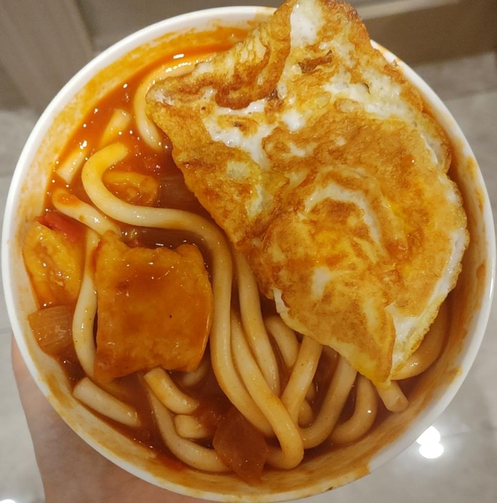 YYDS‼️能吃一辈子汤汁浓郁的番茄咖喱乌冬面