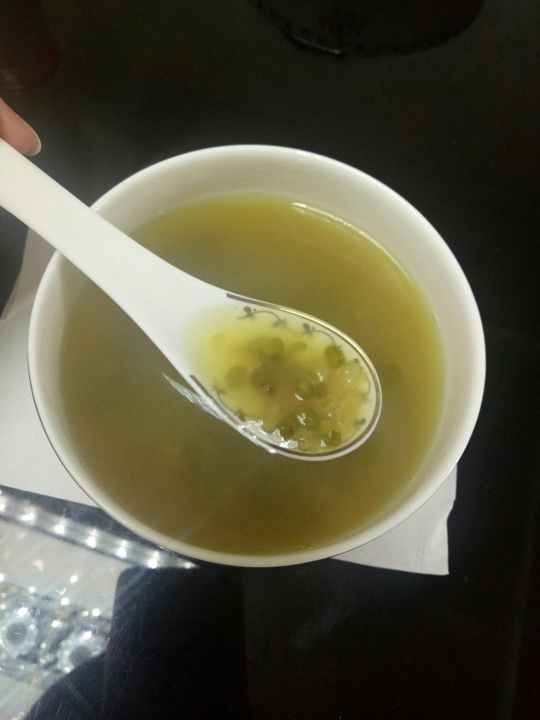啾喵喵做的超简便绿豆汤