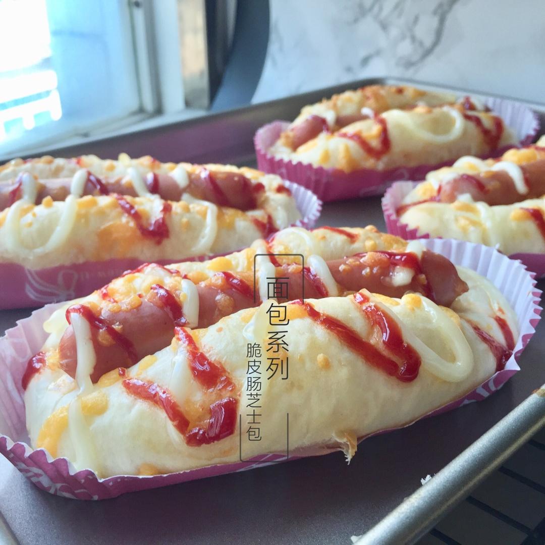 面包房里最受欢迎的毛毛虫面包