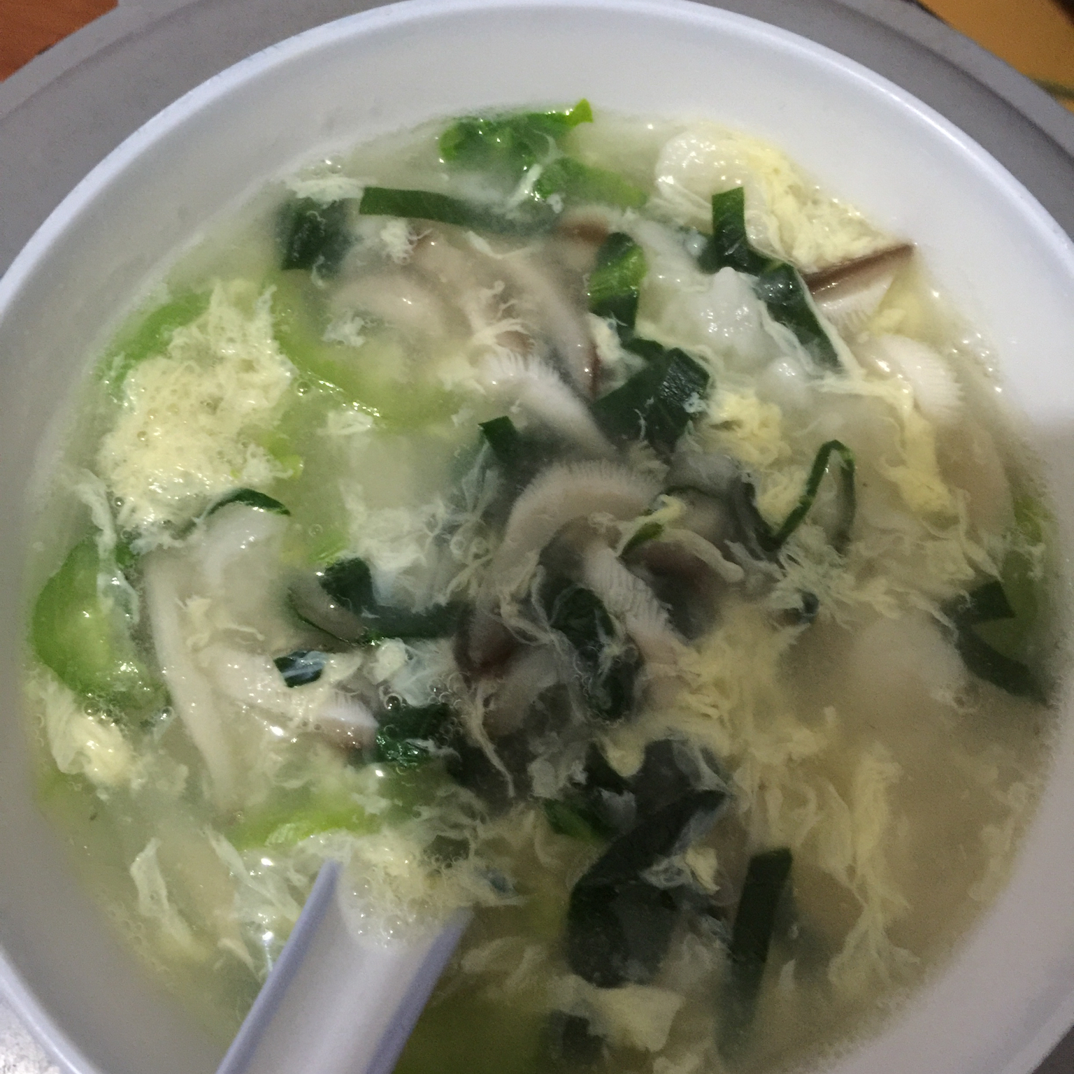 青菜鸡蛋面疙瘩汤