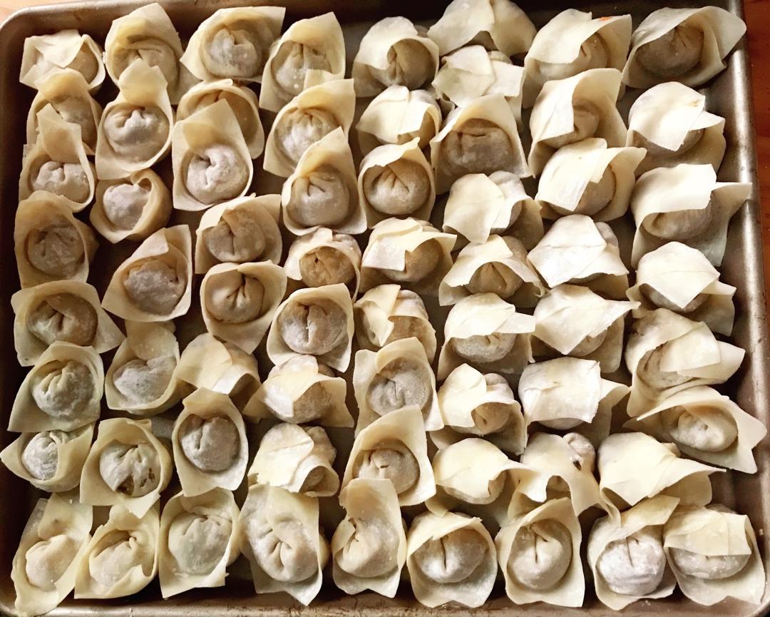 馄饨（两种包法）