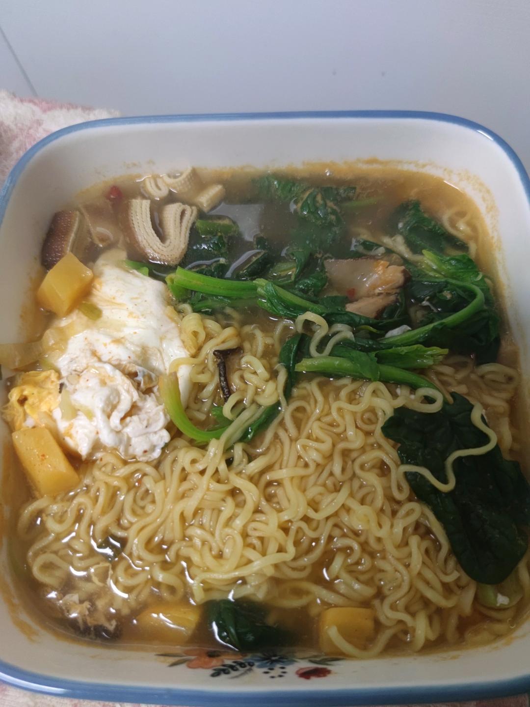 超简单的10分钟做好-热汤面