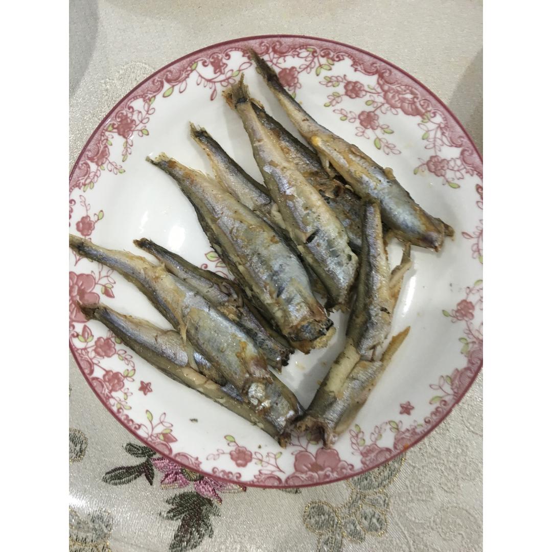 香煎椒盐多春鱼