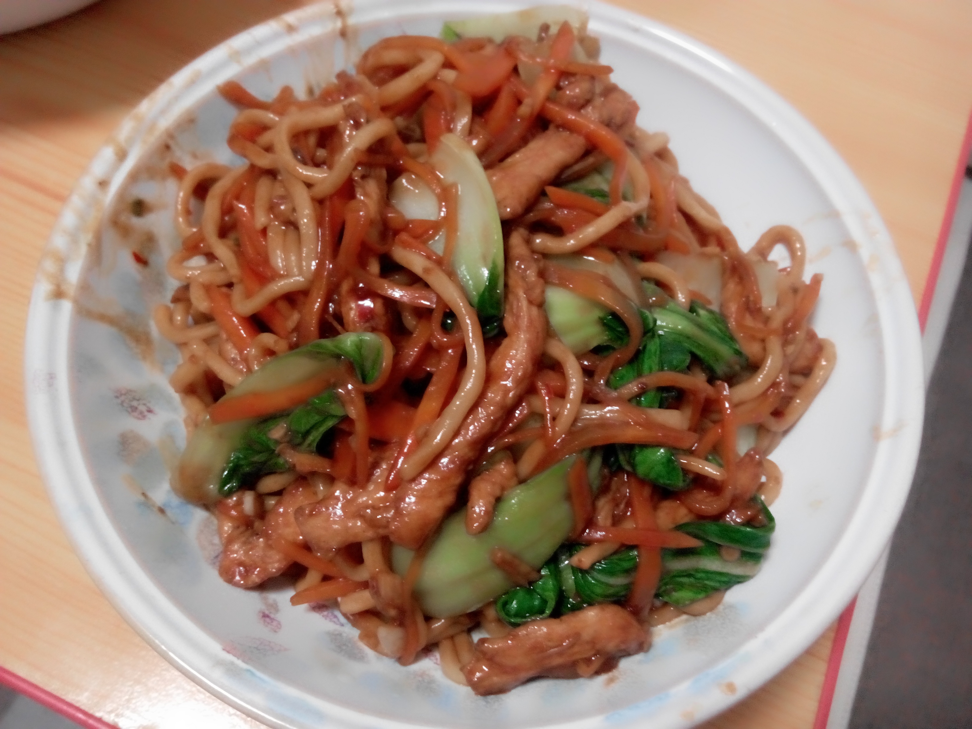 家常炒面：簡單、快捷，美味。