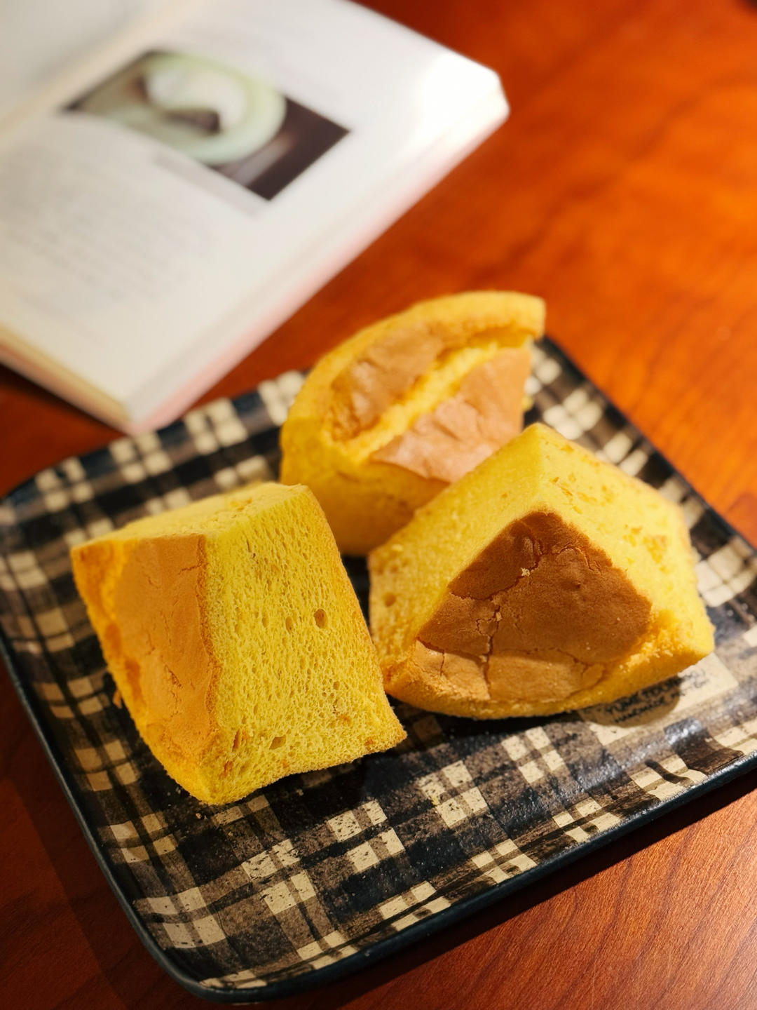 软嫩Q弹，橙香十足——香橙戚风