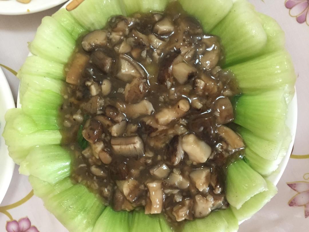 香菇扒油菜