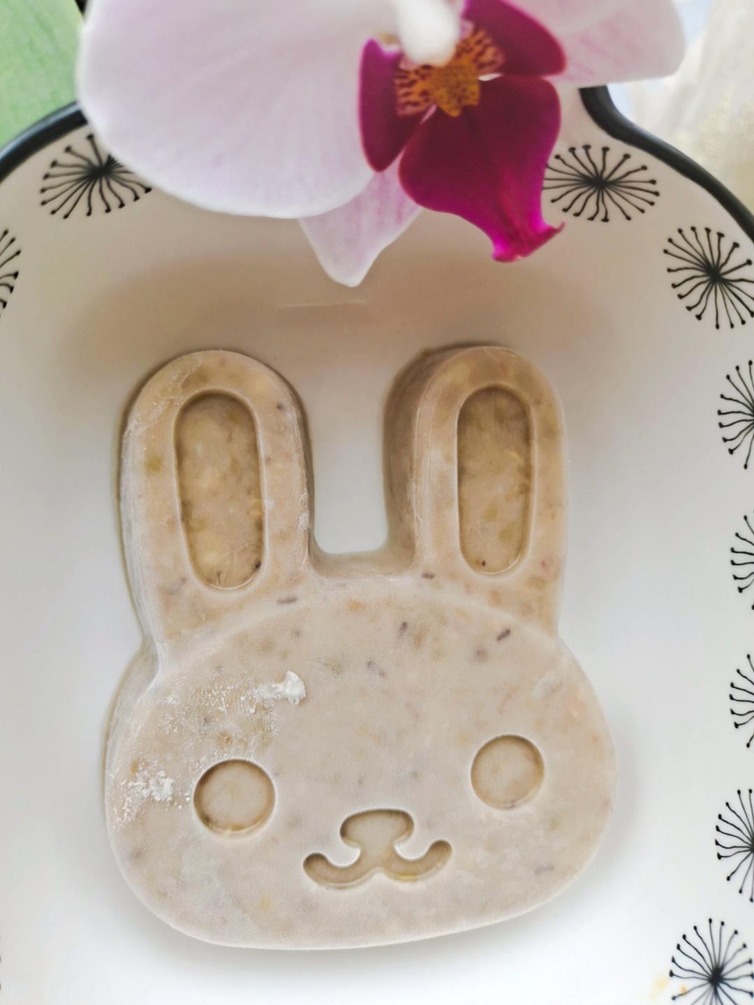 自制奶香绿豆棒冰（清凉夏日的必备品）内附绿豆汤不会变成褐色的技巧