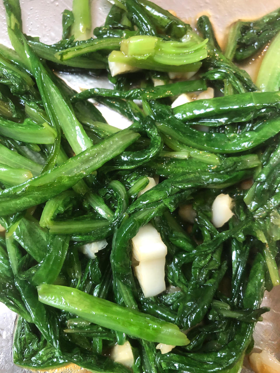 油麦菜最简单又好吃的做法
蒜蓉油麦菜