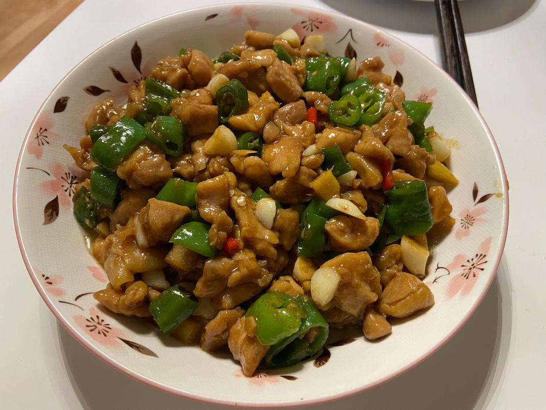 青椒炒鸡腿肉（大厨级别）
