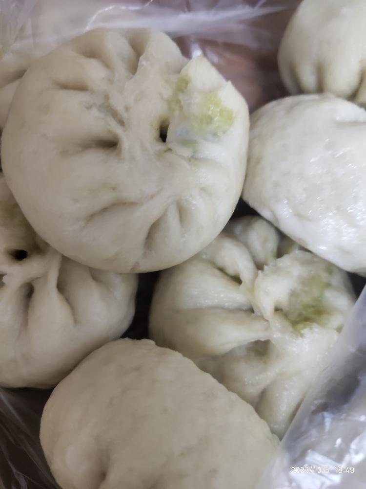 油梭子酸菜包子---就问你馋不馋！