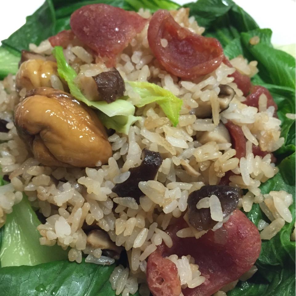 腊肠香菇栗子焖饭