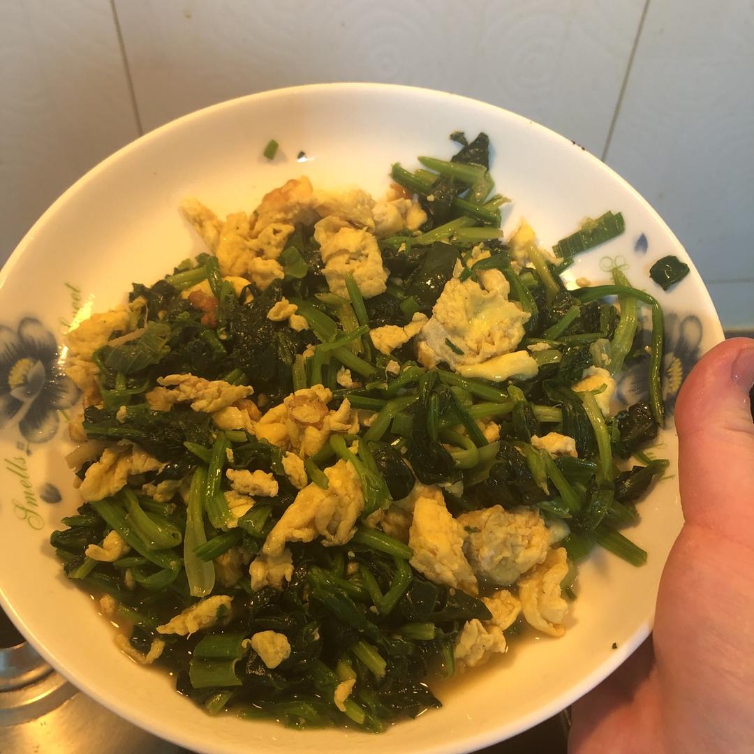 菠菜炒鸡蛋