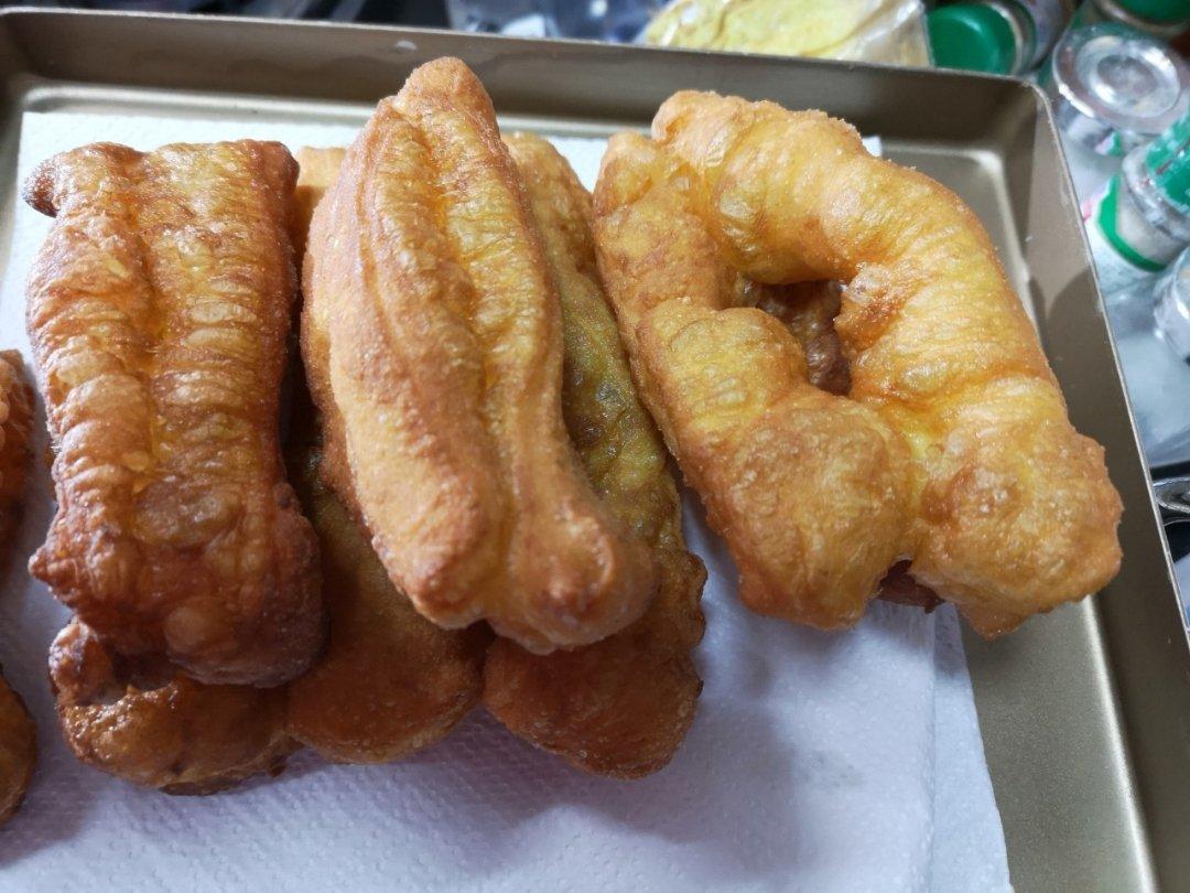 重庆娃娃做的油条