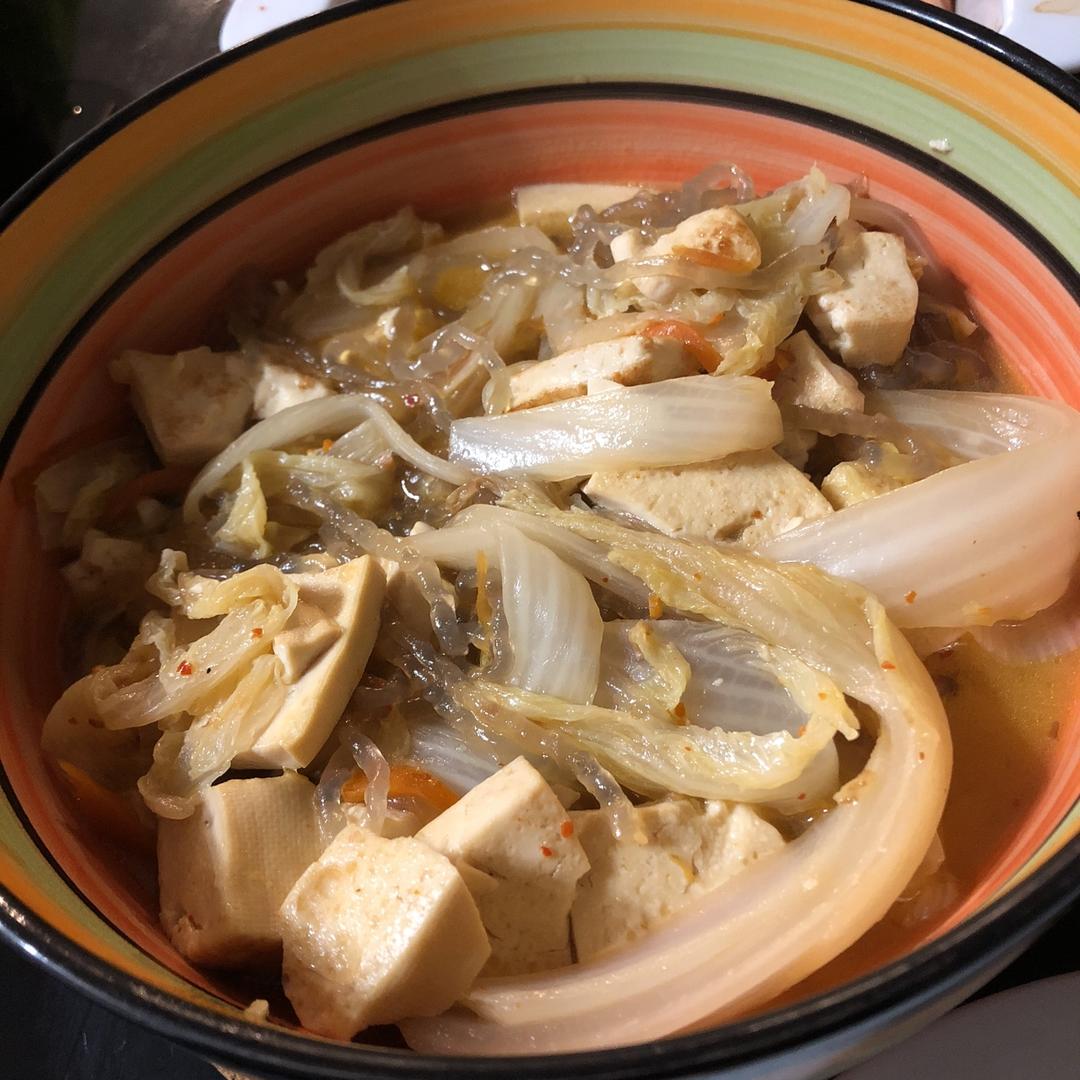 冬季家常菜：白菜炖豆腐