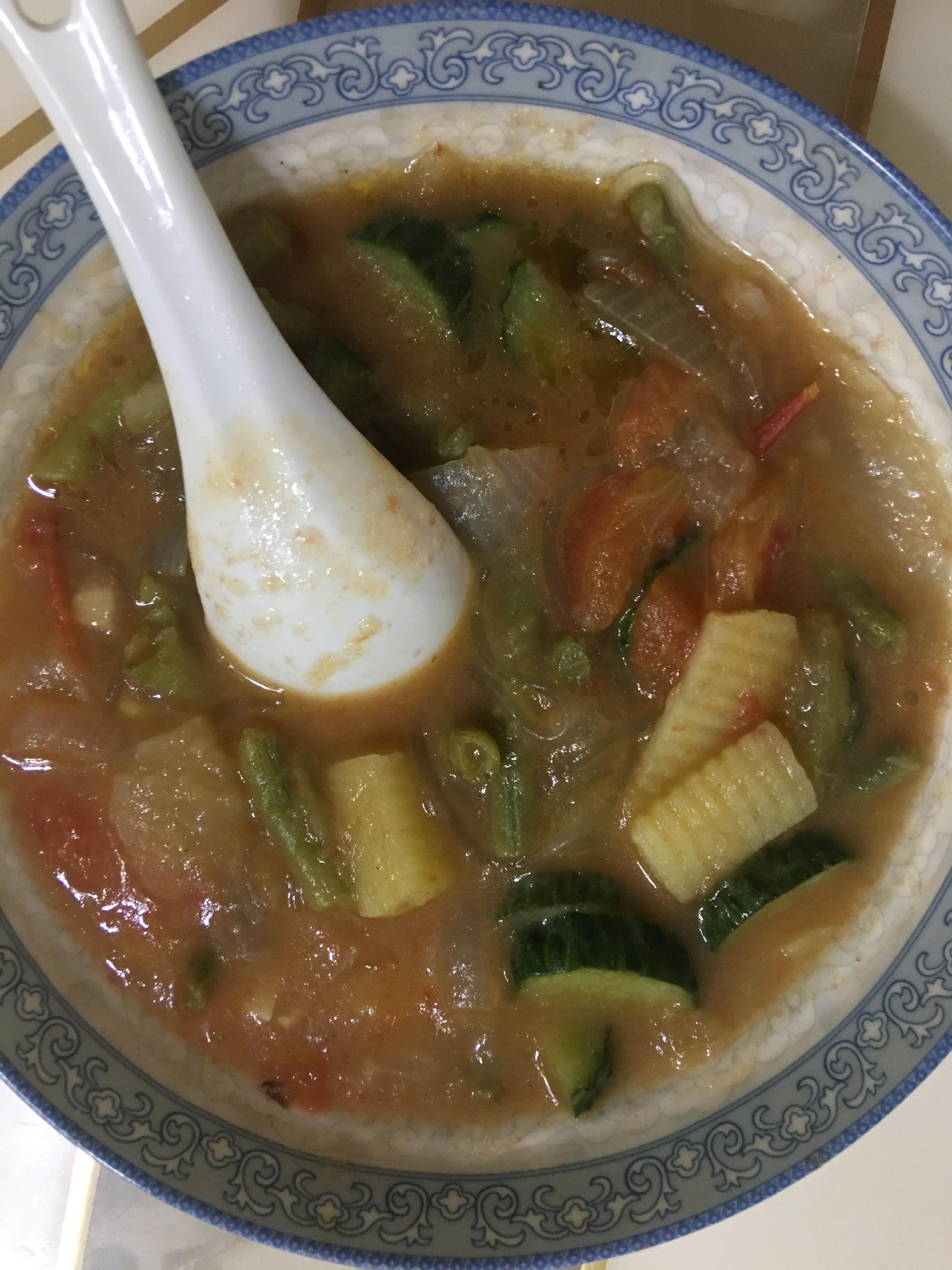 夏季缤纷蔬菜汤的做法