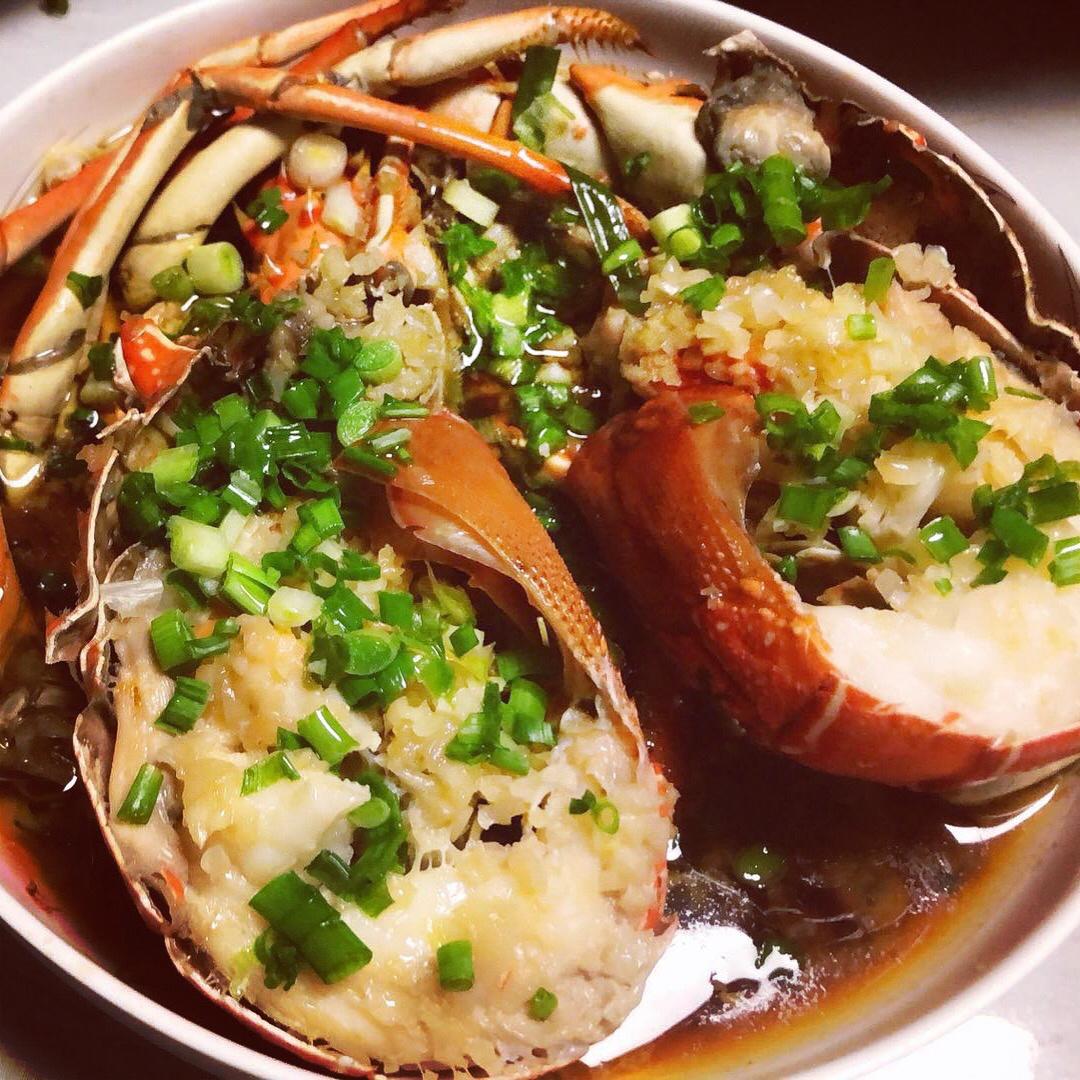 charles兔子做的蒜蓉蒸波士顿龙虾