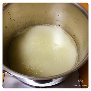 焦糖布丁（嫩滑奶香味十足）方便操作（糖浆是儿子熬的）的做法 步骤4