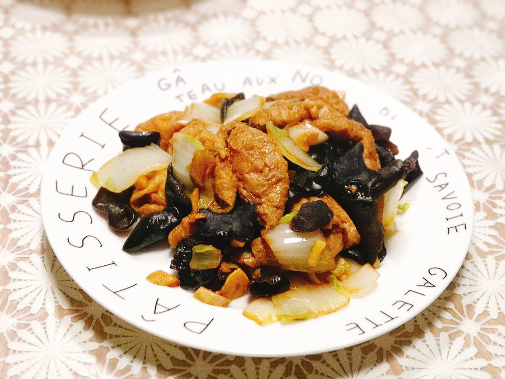 油豆腐焖娃娃菜