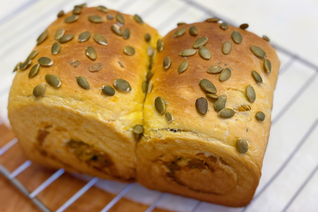 超软超香的【双重南瓜吐司】