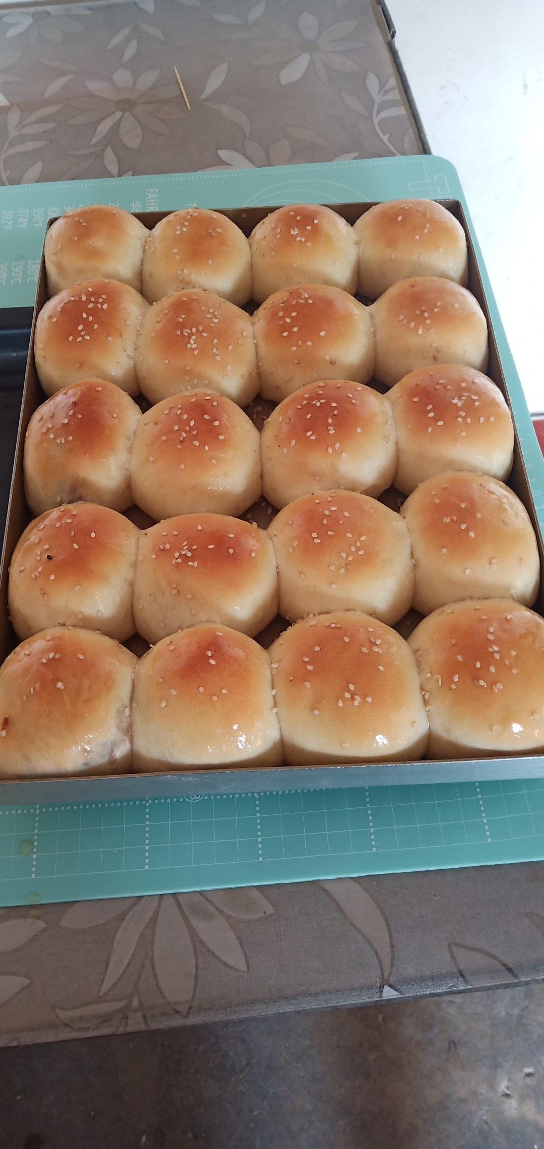 最简单的超级柔软豆沙小餐包